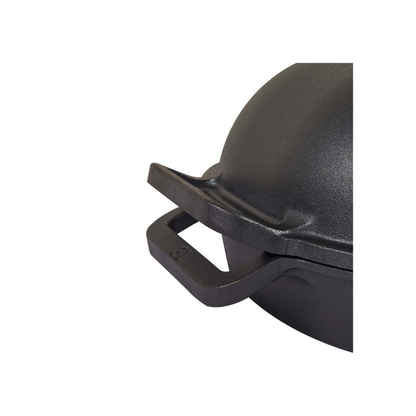Black | Campfire Combo Camp Oven Kit Image Showing Close Up Of The Handles.