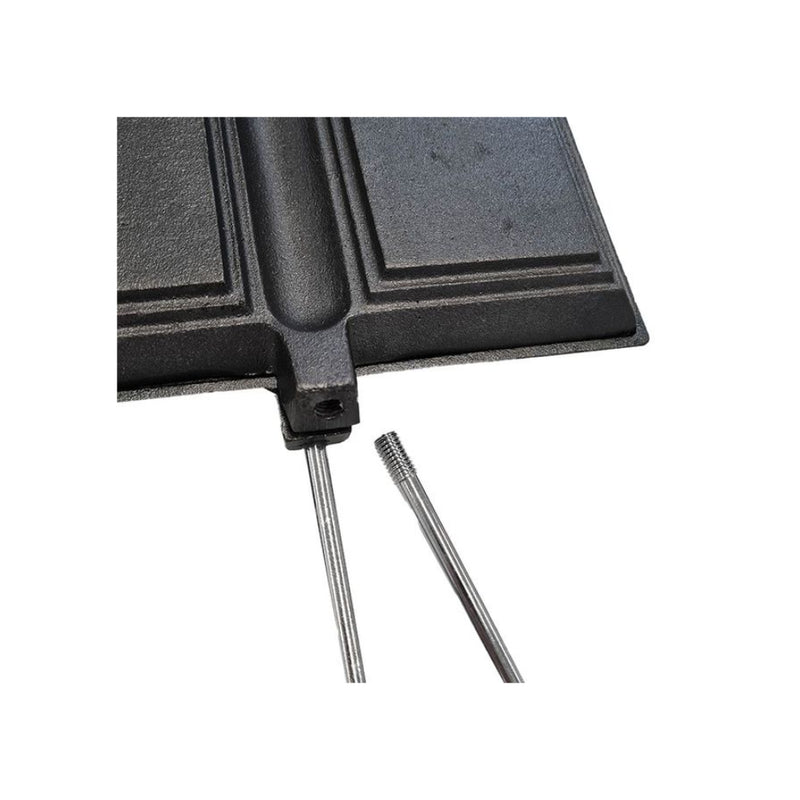 Black / Double | Campfire Double Jumbo Jaffle Iron Image Showing Close Up View Of The Removeable Handles.