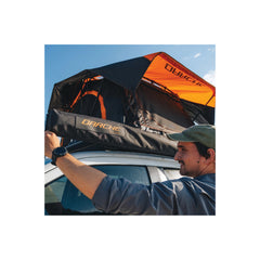 2.5m x 2.5m | Darche Eclipse Slimline Awning Image Showing Close Up View Of Awning Cover Being Zipped Up.
