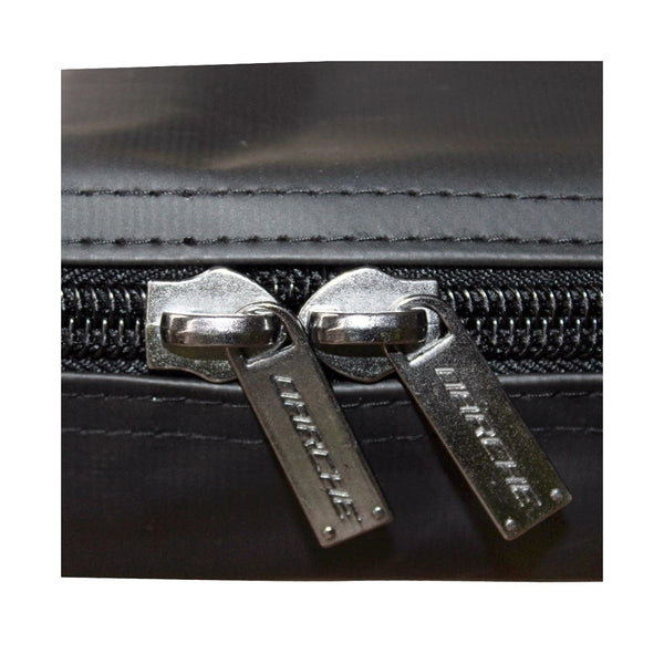 2.5m  2.5m | Darche Eclipse Slimline Awning Image Showing Close Up View Of The Zippers.