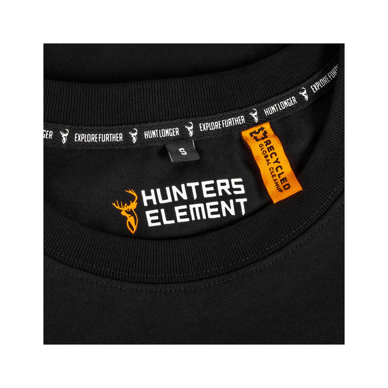 Black | Hunters Element Block Tee Image Showing Close Up View Of The Neck Seam And Inner Tags. 