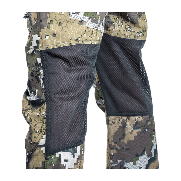 Desolve Veil | Eclipse Trouser - Showing Air Vent Fabrick at The Back Of The Knees.
