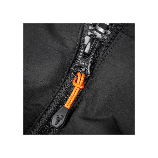 Black | Hunters Element Forge Jacket Image Showing Close Up View Of The Zipper.
