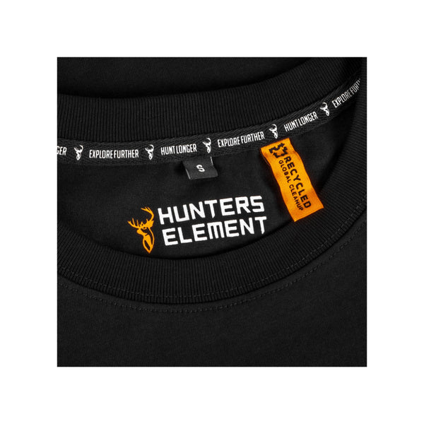 Black | Hunters Element Mens Sign Tee | Image Showing Close UP View Of The Neck Seam And Inner Tags.