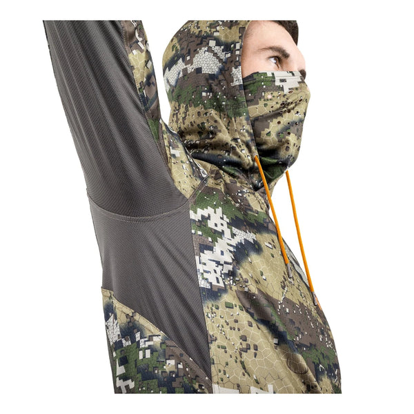 Desolve Veil Camo | Showing Underarm Vented Fabric.