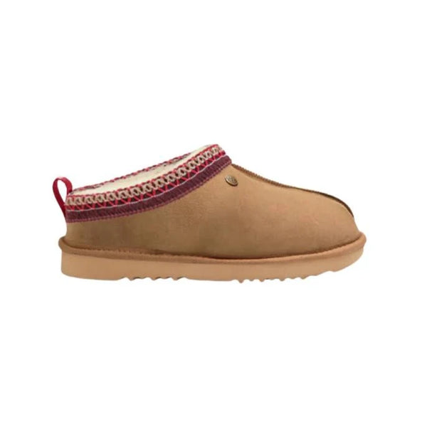 Chestnut | Jumbo Ugg Jasper Slipper Image Showing Side View Of Slipper.