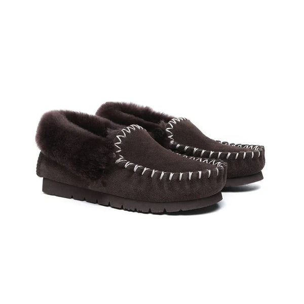 Chocolate | Koalabi Mens Traditional Moccasins Image Showing Angled Side View.