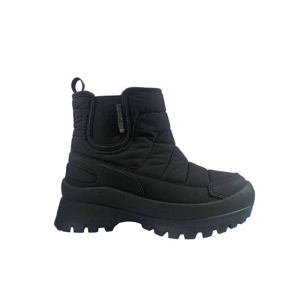 Black | Koalabi Womens Mika Sheepskin Boot Image Show No Logos Or Titles.