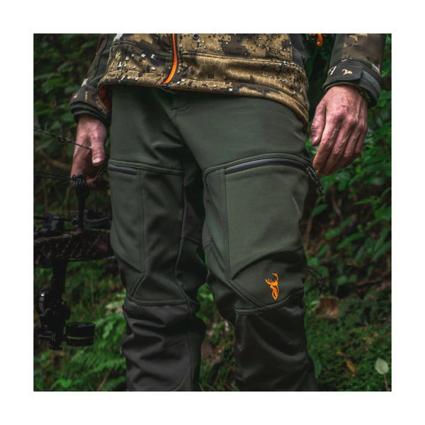 Forest Green | Legacy Trouser - Front View - Close Up of Pockets and Knees..