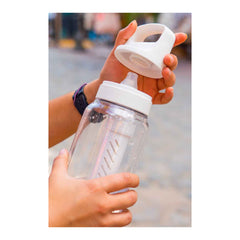 LifeStraw Go 2.0 Water Filter Bottle | Image Showing Twist Top Off , Showing Mouth Piece.