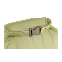 Tarragon | Sea To Summit Ultra Sil Dry Bag Image Showing Close Up View Of The Buckle Once Rolled Down And Sealed.