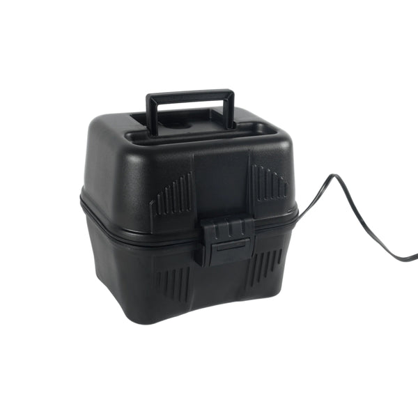 1.7 Litre / Black | Wildtrak Off Road 12V Food Warmer Image Showing Food Warmer Closed