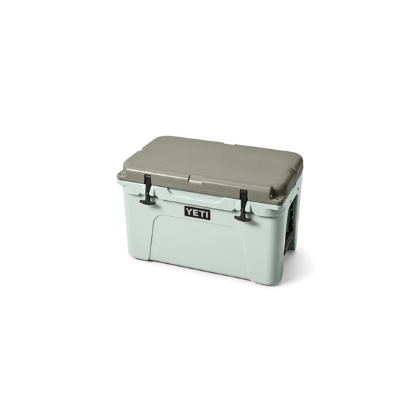 Ridgeline / 45 | YETI Tundra Hard Cooler Image Showing Top View, Lid Down.