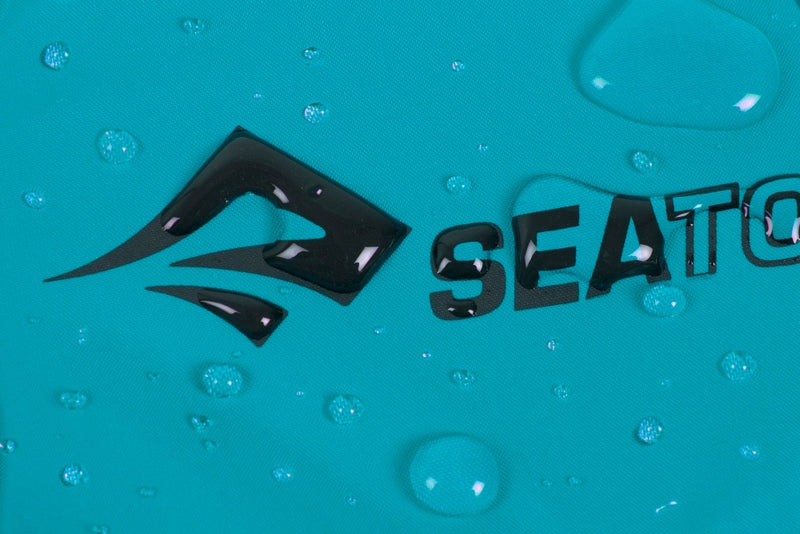 Bllue | Sea To Summit Lightweight Dry Sack. Water beads over logo. Close Up