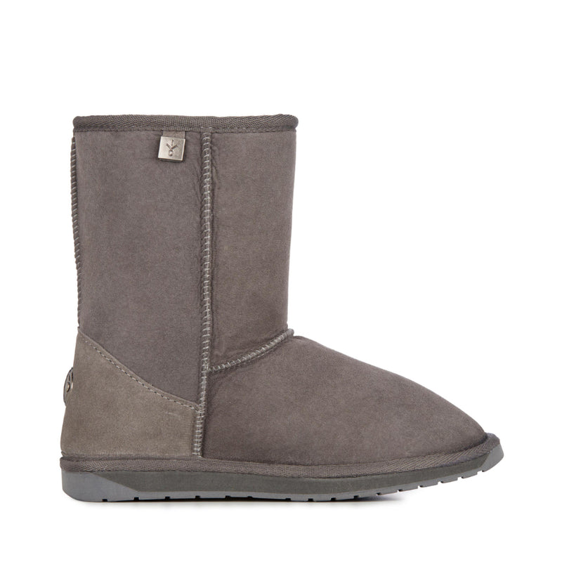 Charcoal | Side of boot with metal logo tag