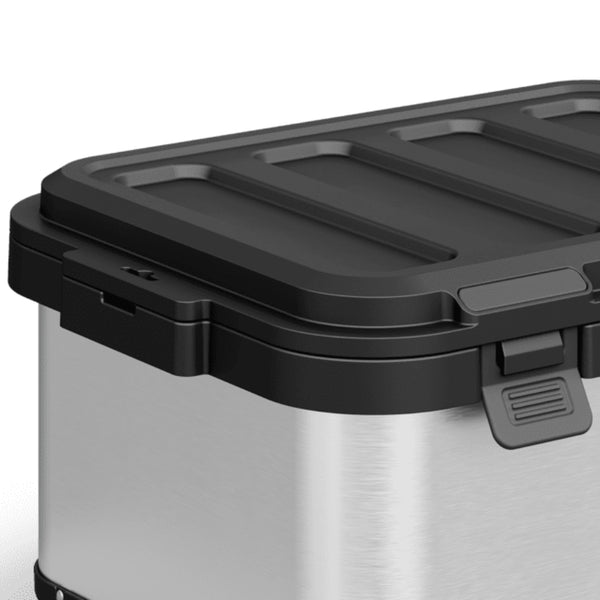 Stainless Steel | Close up of closed lid
