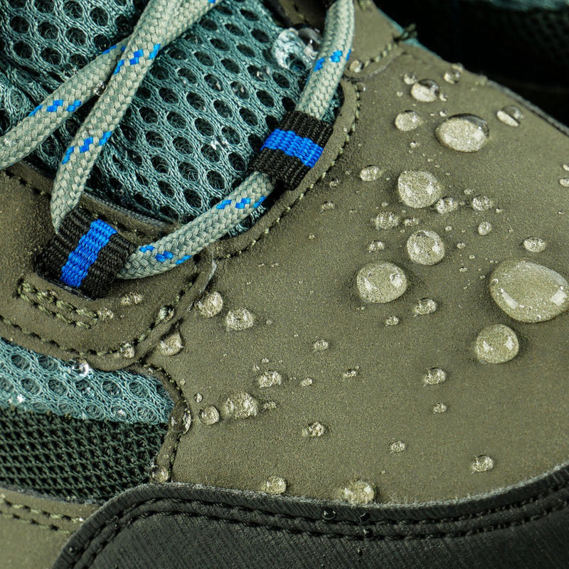 Grangers Footwear Repel Spray- Water Drops repelled from shoe surface