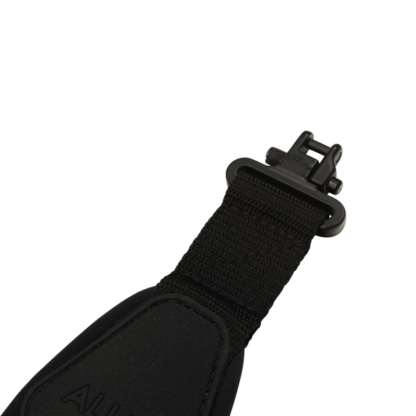 Camo | Close up of swivel