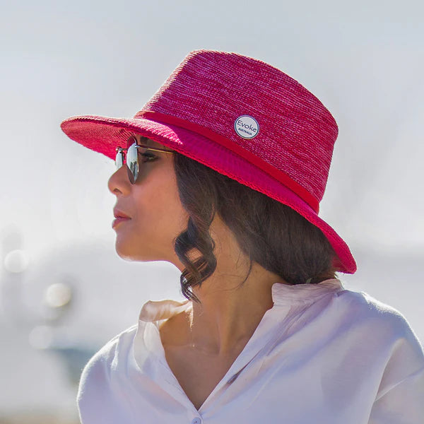 Mixed Red | Modelled from the side showing the Evoke Pin