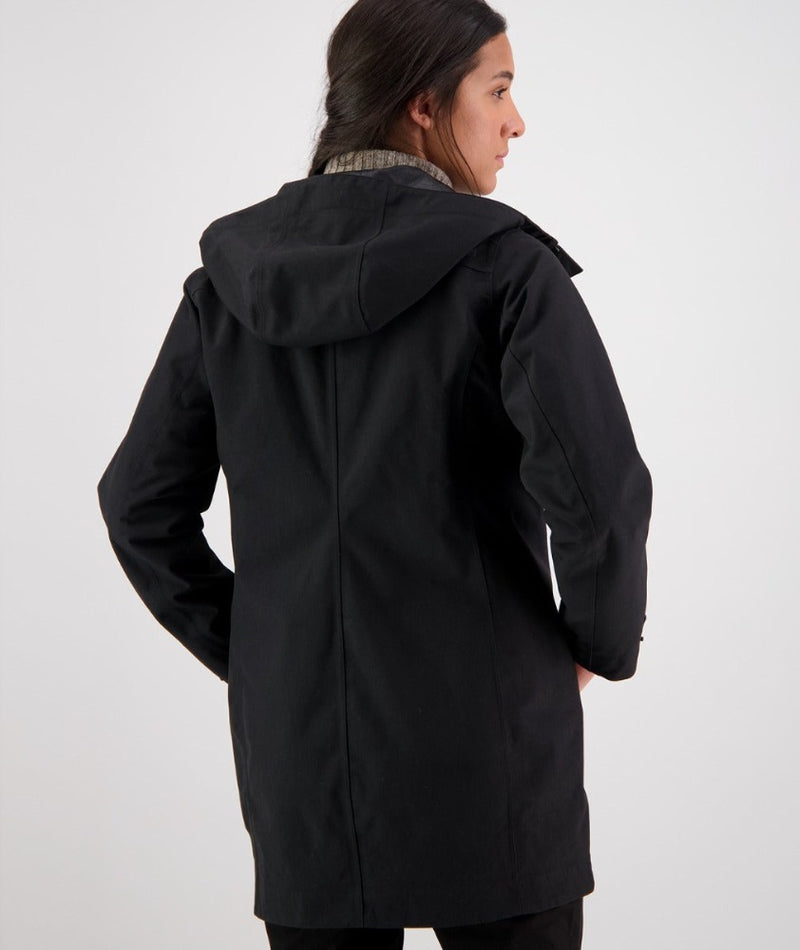 Black | Modelled from the back, hood down